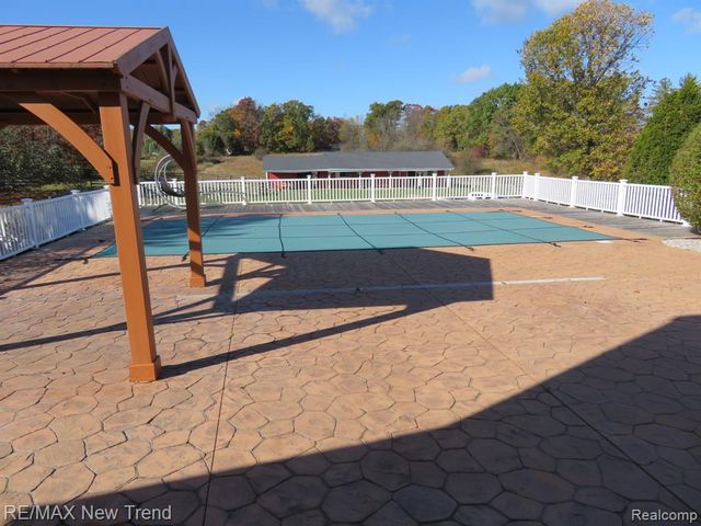 1656 S Lapeer Road, Lapeer, MI 48446