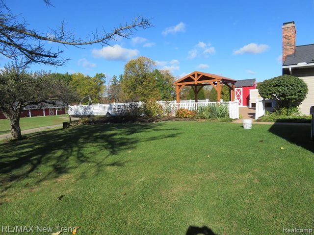 1656 S Lapeer Road, Lapeer, MI 48446