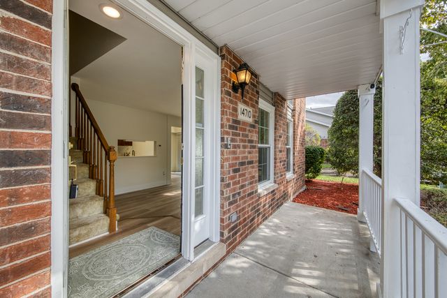 14710 Kenton Avenue, Midlothian, IL 60445