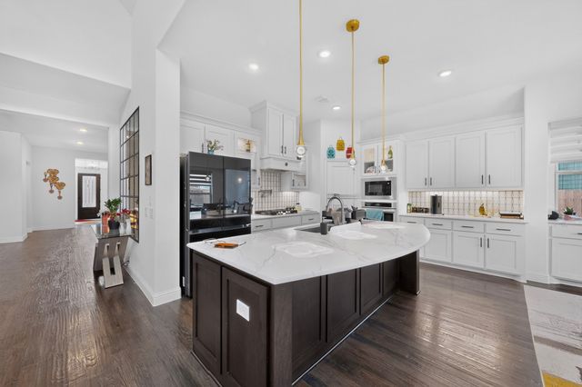 2905 Emerald Trace Drive, Denton, TX 76226