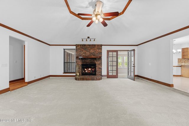 10428 CRYSTAL SPRINGS Road, Jacksonville, FL 32221