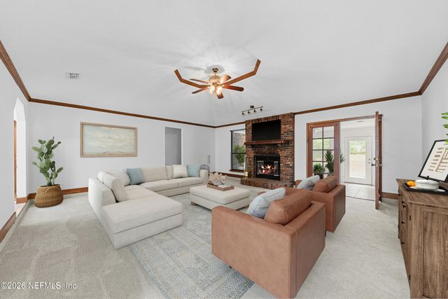 10428 CRYSTAL SPRINGS Road, Jacksonville, FL 32221