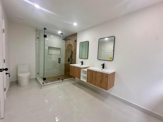 10702 NW 1st Court, Plantation, FL 33324