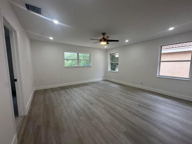 10702 NW 1st Court, Plantation, FL 33324