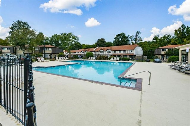 1204 Ashborough Terrace SE E, Marietta, GA 30067