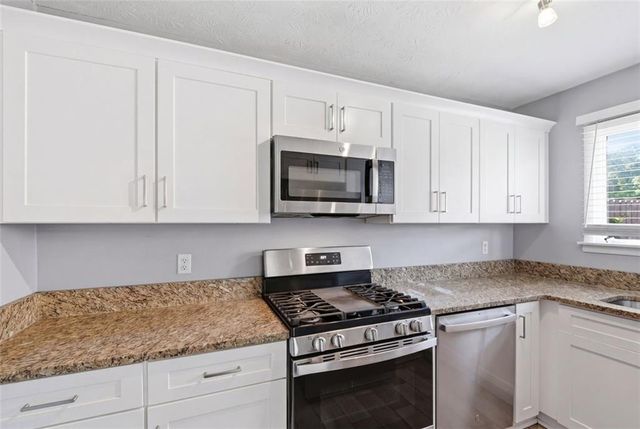 1204 Ashborough Terrace SE E, Marietta, GA 30067