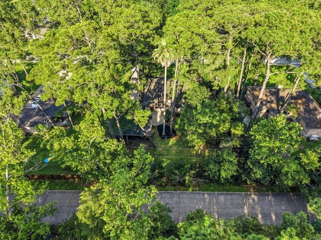 5207 Longshadow Drive, Dickinson, TX 77539