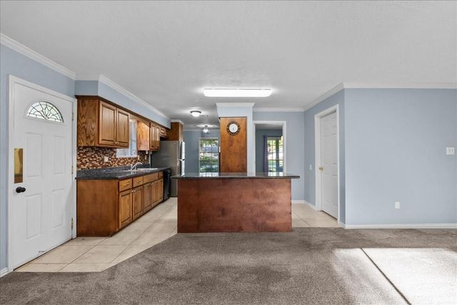 5207 Longshadow Drive, Dickinson, TX 77539
