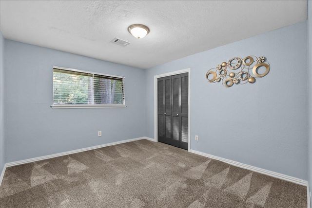5207 Longshadow Drive, Dickinson, TX 77539