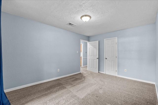5207 Longshadow Drive, Dickinson, TX 77539