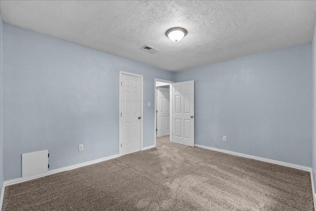 5207 Longshadow Drive, Dickinson, TX 77539