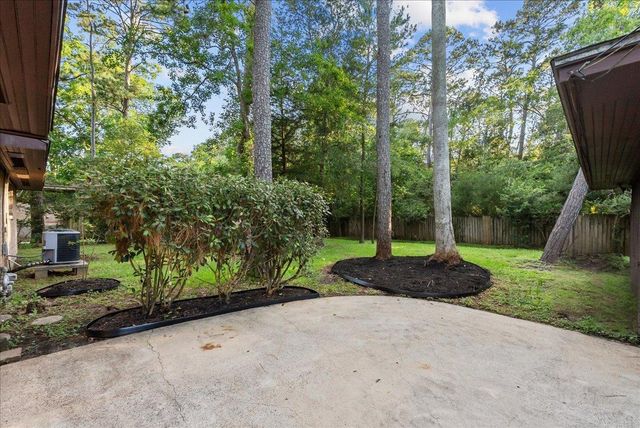 5207 Longshadow Drive, Dickinson, TX 77539