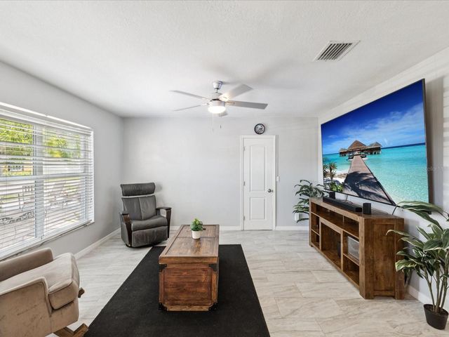 6518 S WEST SHORE CIRCLE, Tampa, FL 33616