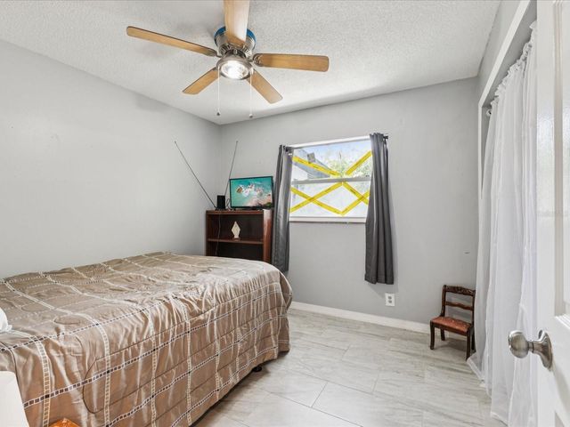 6518 S WEST SHORE CIRCLE, Tampa, FL 33616