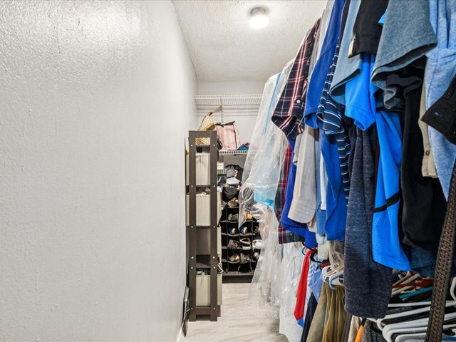 6518 S WEST SHORE CIRCLE, Tampa, FL 33616