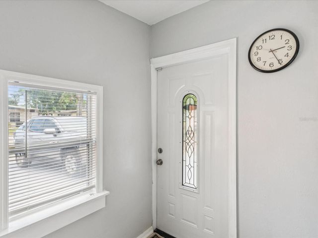 6518 S WEST SHORE CIRCLE, Tampa, FL 33616