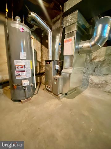 1305 RIDLEY AVE, Chester, PA 19013