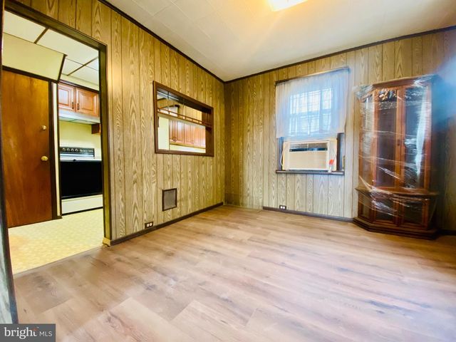 1305 RIDLEY AVE, Chester, PA 19013