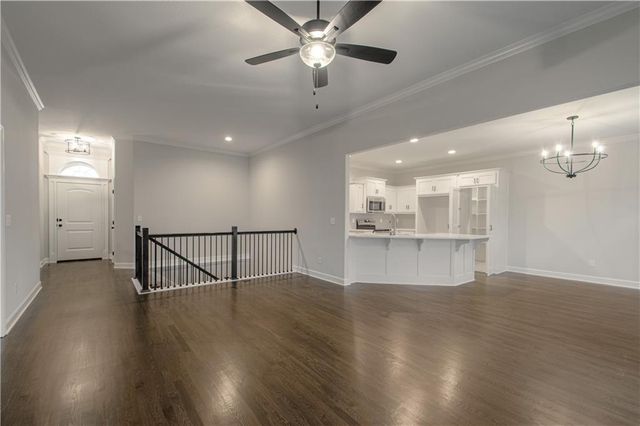 623 E 13th Street, Kearney, MO 64060