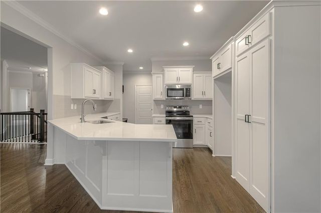 623 E 13th Street, Kearney, MO 64060