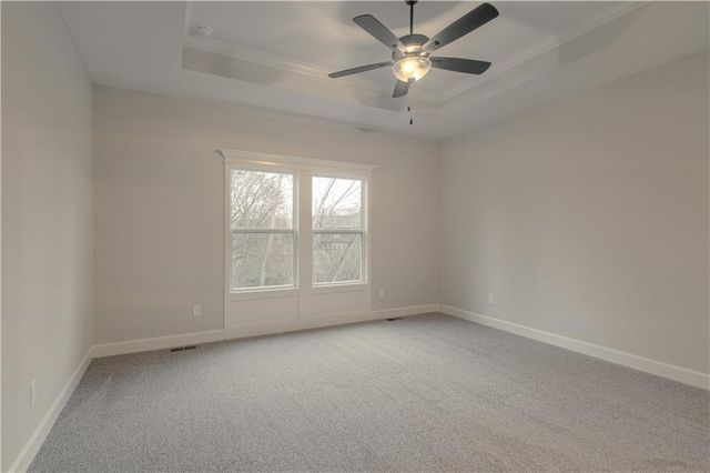 623 E 13th Street, Kearney, MO 64060