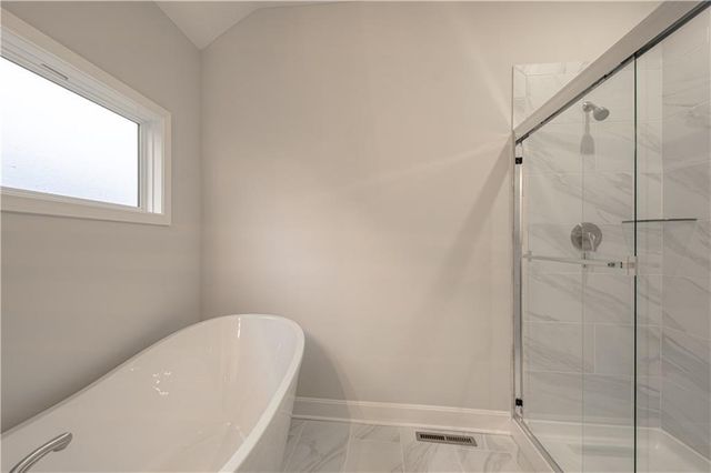 623 E 13th Street, Kearney, MO 64060