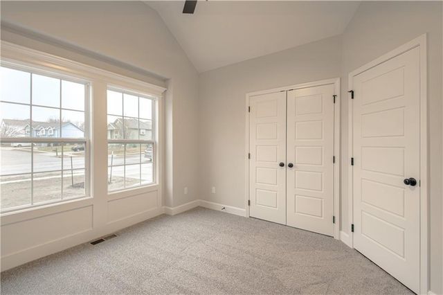 623 E 13th Street, Kearney, MO 64060