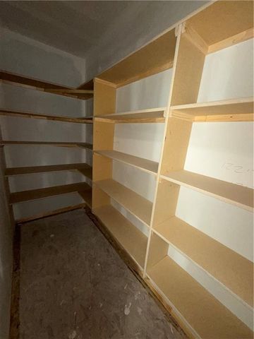 623 E 13th Street, Kearney, MO 64060