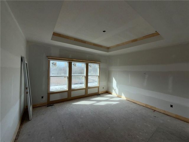 623 E 13th Street, Kearney, MO 64060