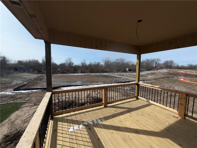 623 E 13th Street, Kearney, MO 64060