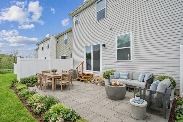 103 Noble Way, Chartiers, PA 15301