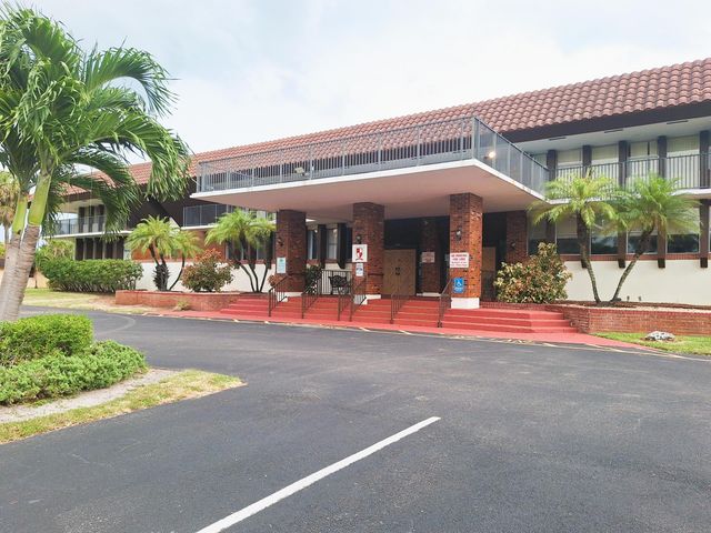 2900 NW 47TH Terrace 303B, Lauderdale Lakes, FL 33313