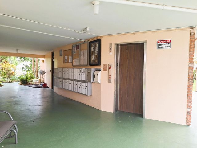 2900 NW 47TH Terrace 303B, Lauderdale Lakes, FL 33313