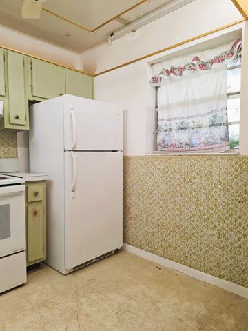 2900 NW 47TH Terrace 303B, Lauderdale Lakes, FL 33313