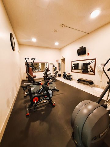 2900 NW 47TH Terrace 303B, Lauderdale Lakes, FL 33313