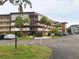 2900 NW 47TH Terrace 303B, Lauderdale Lakes, FL 33313