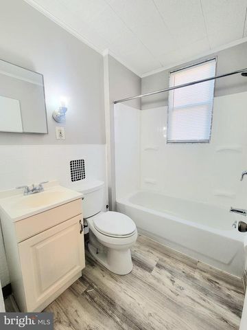 602 POWELL ST, Gloucester City, NJ 08030