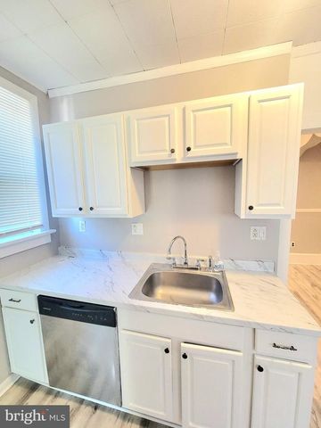 602 POWELL ST, Gloucester City, NJ 08030