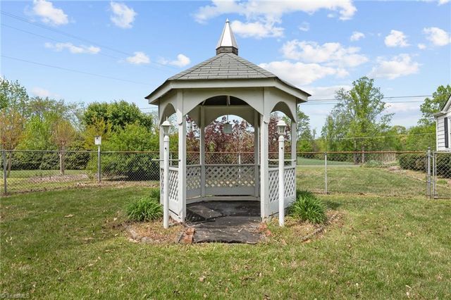 6857 US Highway 158, Stokesdale, NC 27357