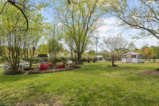 6857 US Highway 158, Stokesdale, NC 27357