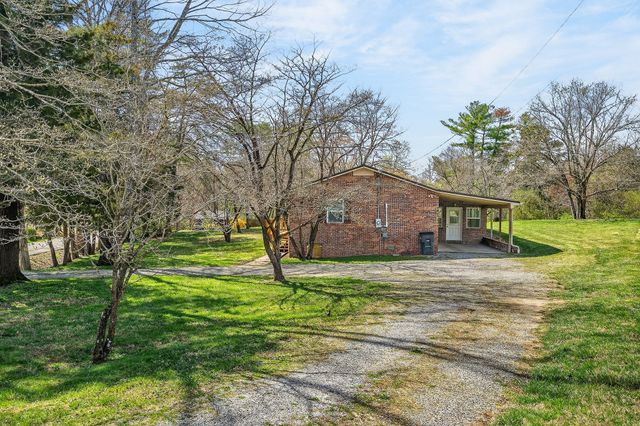 1423 Shadow Ln, Cookeville, TN 38501
