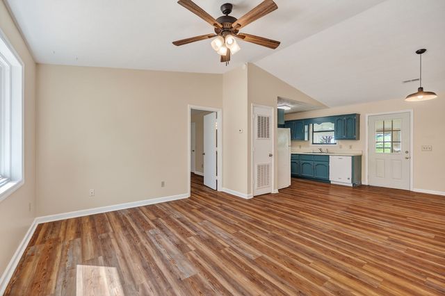 1423 Shadow Ln, Cookeville, TN 38501
