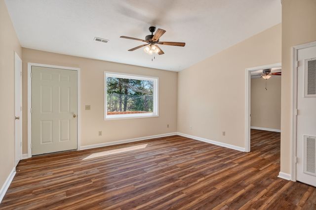 1423 Shadow Ln, Cookeville, TN 38501