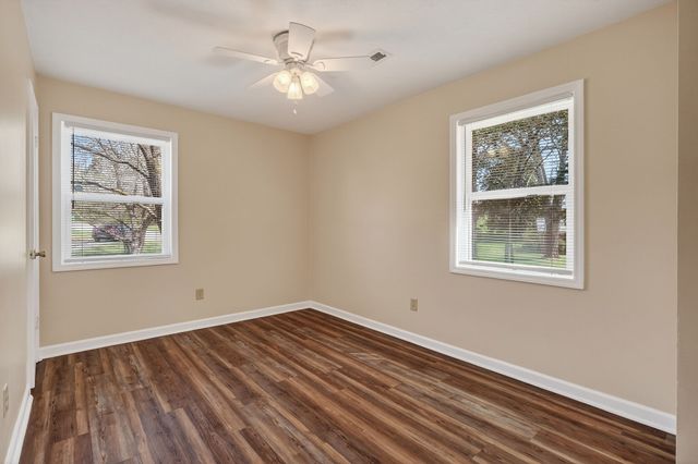 1423 Shadow Ln, Cookeville, TN 38501