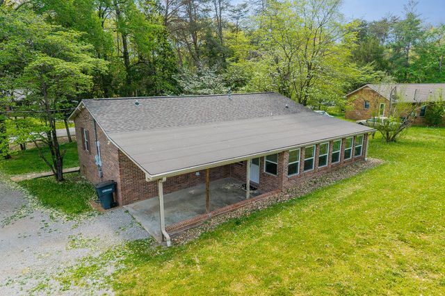 1423 Shadow Ln, Cookeville, TN 38501