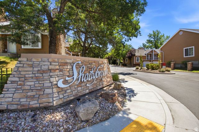 3382 S SHADY TREE CT, Salt Lake City, UT 84106