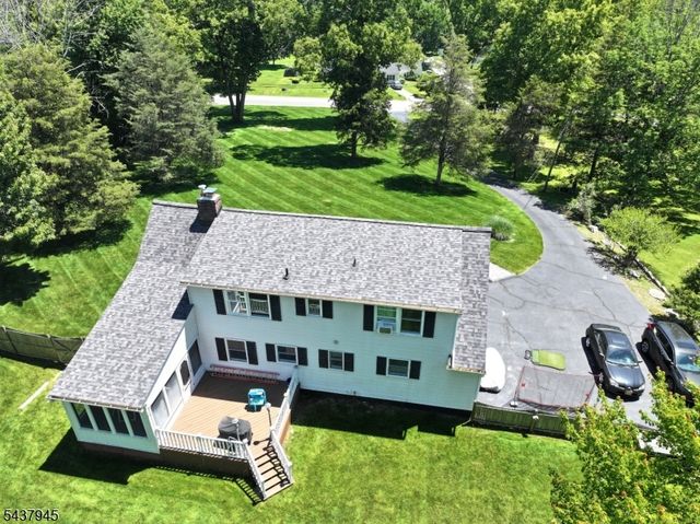 18 Roslyn Rd, Frankford Twp., NJ 07826