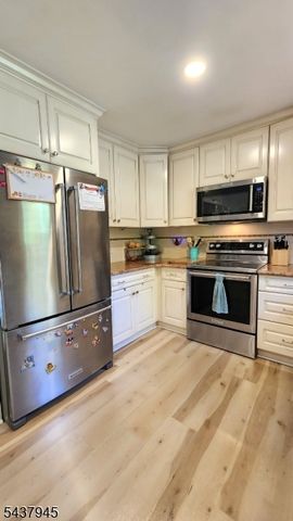 18 Roslyn Rd, Frankford Twp., NJ 07826