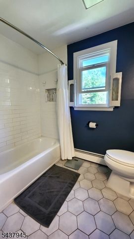 18 Roslyn Rd, Frankford Twp., NJ 07826