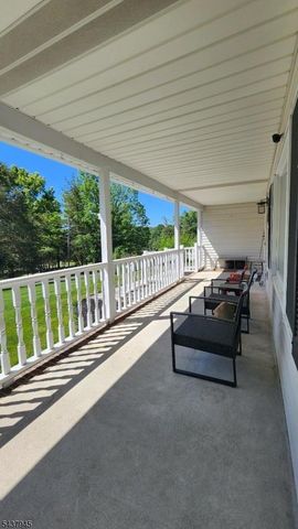 18 Roslyn Rd, Frankford Twp., NJ 07826